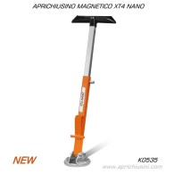 XT4 APRI CHIUSINI MAGNETICO CON MANICO ESTENDIBILE PER COPERCHI MEDIO/